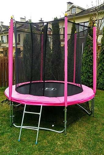 Батут Hasttings Classic Pink (2,44 м)
