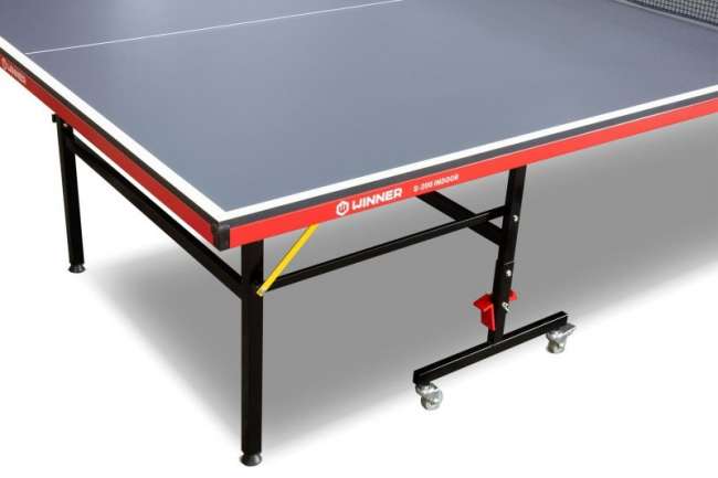 Теннисный стол складной для помещения Winner S-200 Indoor с сеткой Теннисный стол складной для помещения Winner S-200 Indoor с сеткой