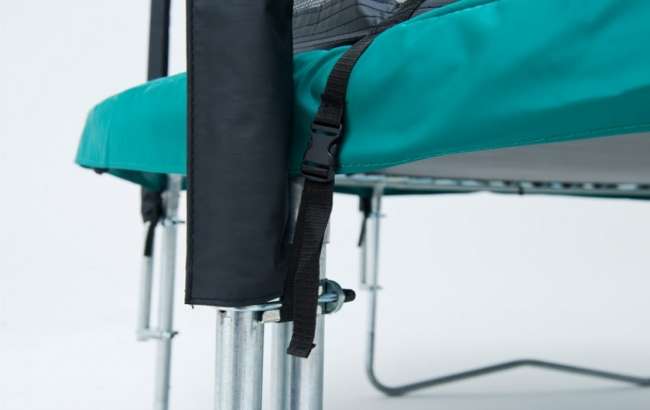 Батут Berg Favorit 430 + защитная сеть Safetynet Comfort (комплект) Батут Berg Favorit 430 + защитная сеть Safetynet Comfort (комплект)